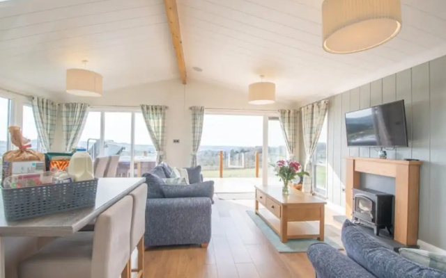 2 Bedroom Sleeps 4 Lodge-smart Tv-hot Tub-dogs Ok