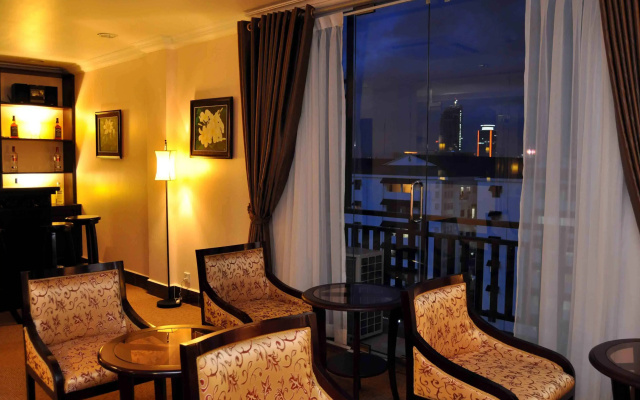 Jun Yue Hotel