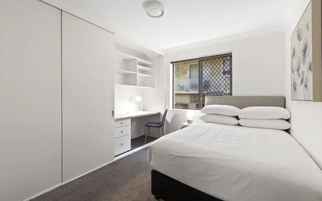 Stylish 3-bed Newport Stay With Balcony