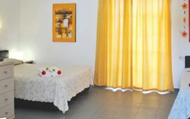 Meliton Studios & Appartements