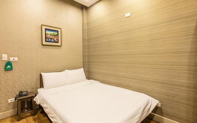 Manmo Ha Noi Business Hotel