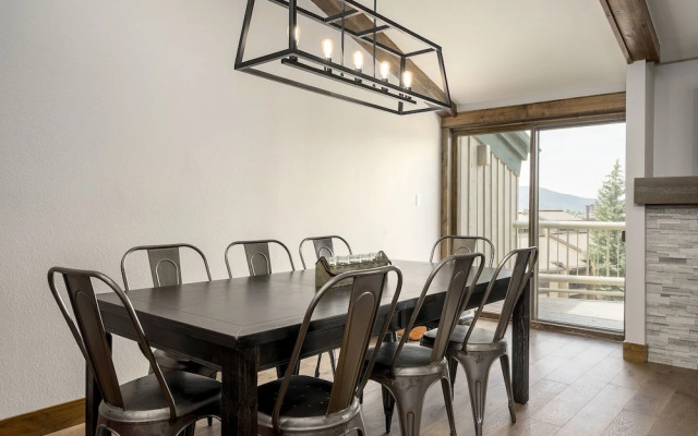 Promontory 6 3 Bedroom Townhouse by RedAwning