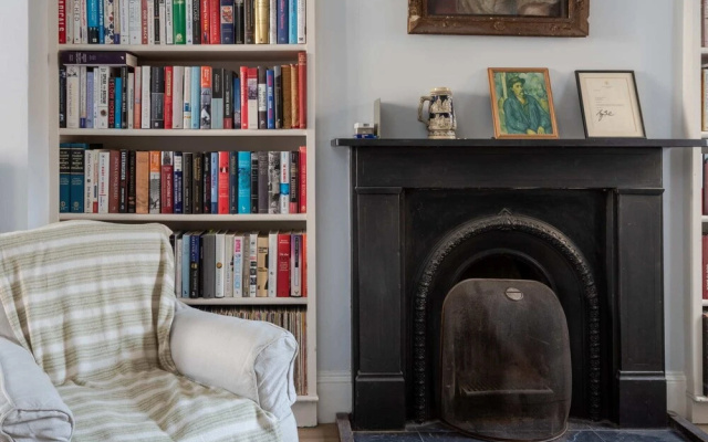 Cosy and Beautiful 2BR Flat Near Battersea Fits 4