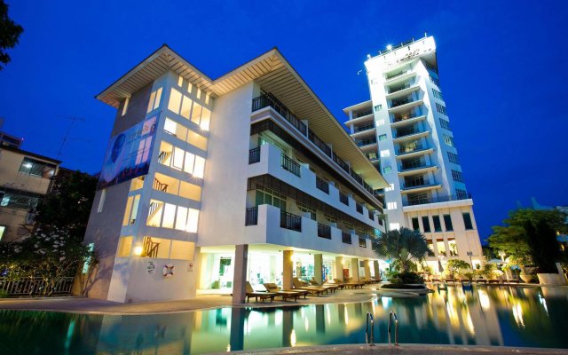 Отель The Pattaya Discovery Beach Hotel Pattaya Таиланд, Паттайя - 4 отзыва об отеле, цены и фото номеров - забронировать отель The Pattaya Discovery Beach Hotel Pattaya онлайн вид на фасад