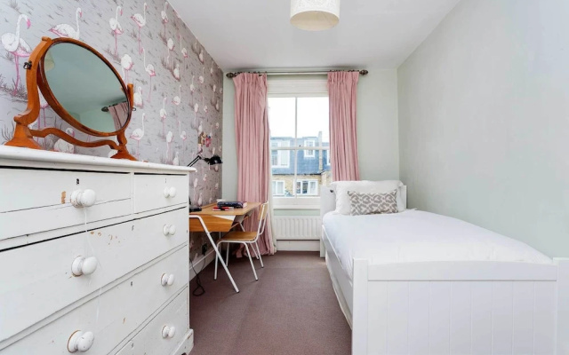 Style in Brook Green