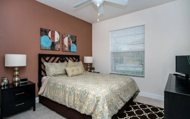 Stunning Modern Solterra 5 Bedroom/4 Bathroom Home