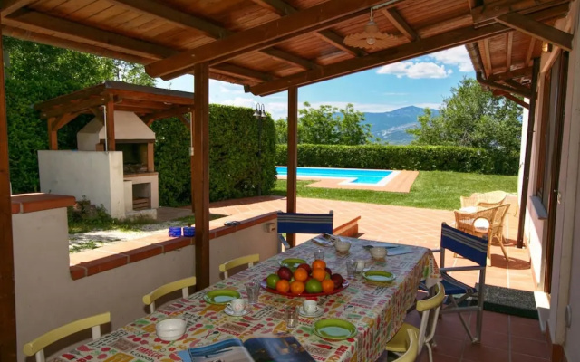Mansion in San Valentino in Abruzzo Citeriore with Pool