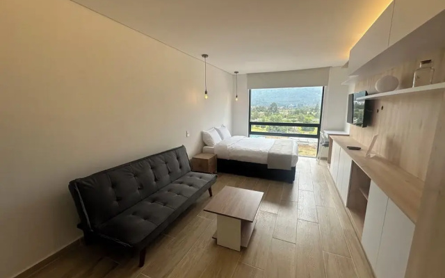 Apto con Jacuzzi Privado y vista verde