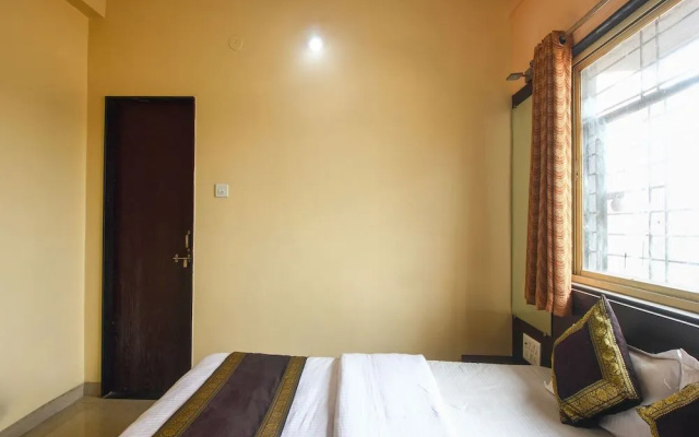 OYO 12355 Hotel New Jagdamba Lodging