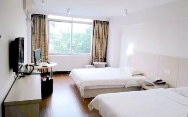 Nanning Caiyuan Business Hotel