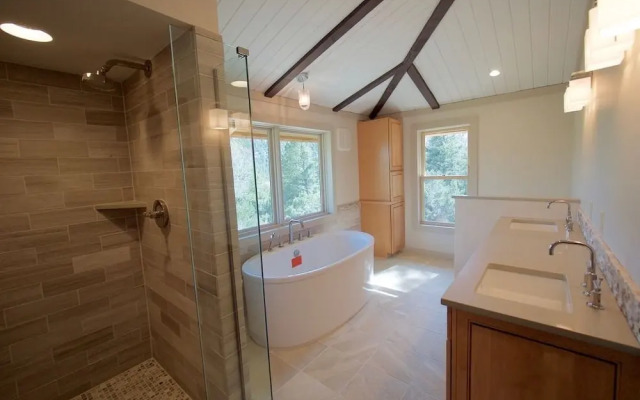 Cliffside House - 3 Bedroom Near Mt Princeton Hot Springs Home