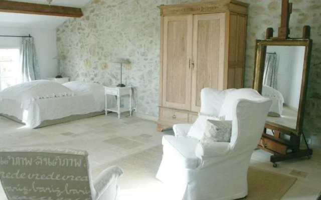 Bastide de Fontvieille - Chambres dHôtes