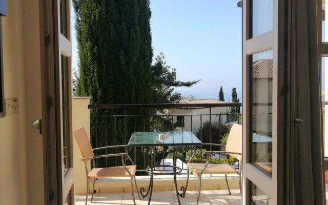 Aphrodite Hills Adonis Apartment