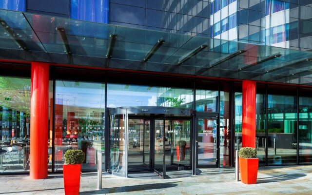 Отель Park Inn By Radisson City Centre Манчестер вид на фасад