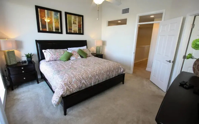 579 Little Harbor