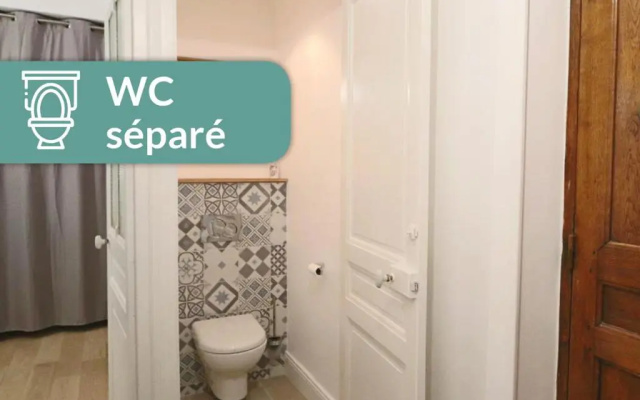 Cosy Appartement Lyon Valmy - parking