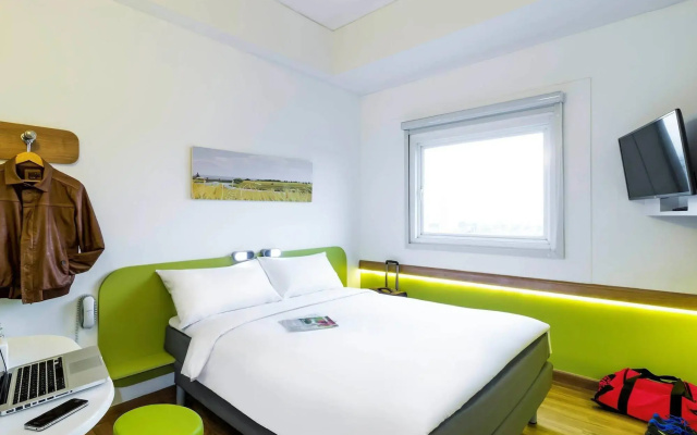 Deka Hotel Surabaya HR Muhammad