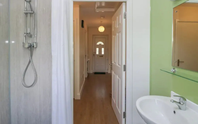 Jubilee Bungalow Pet Friendly Sleeps 3