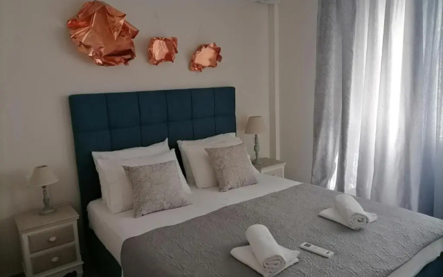 Petrani Suite 1
