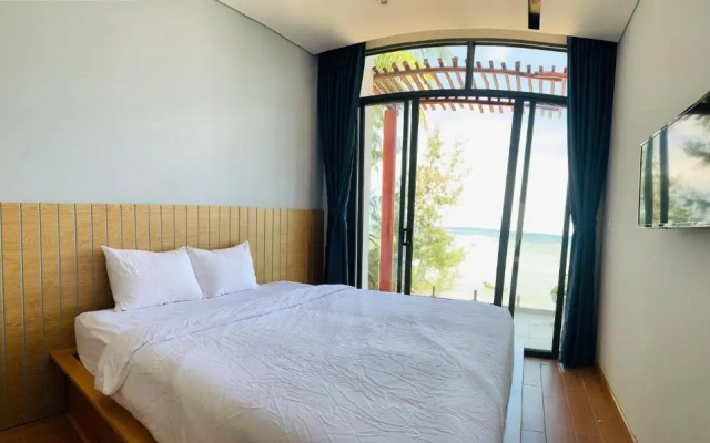 Aurora Beach House