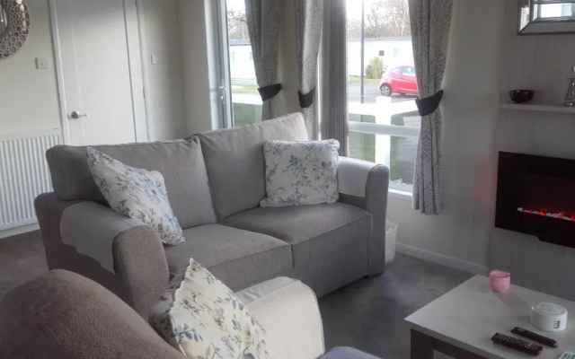 Luxury 6 berth lodge at Quince 10