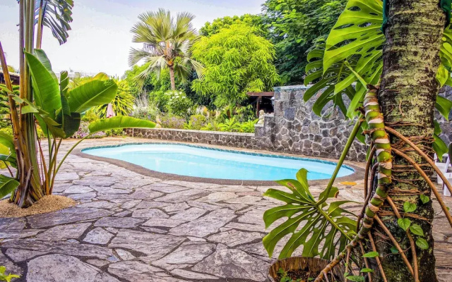 Laurels Villas