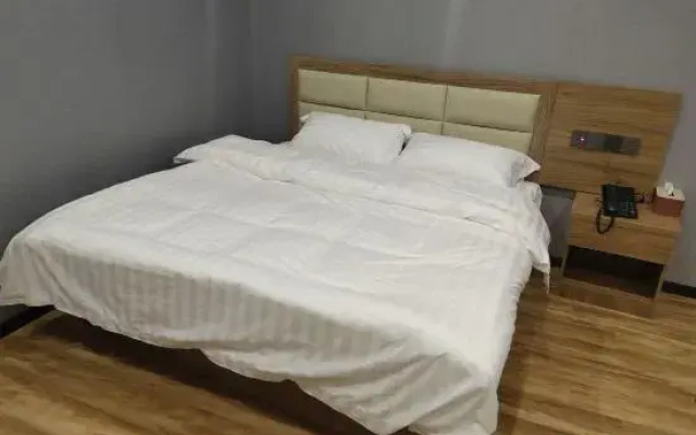 Hefei Xinbaiya E-sports Hotel