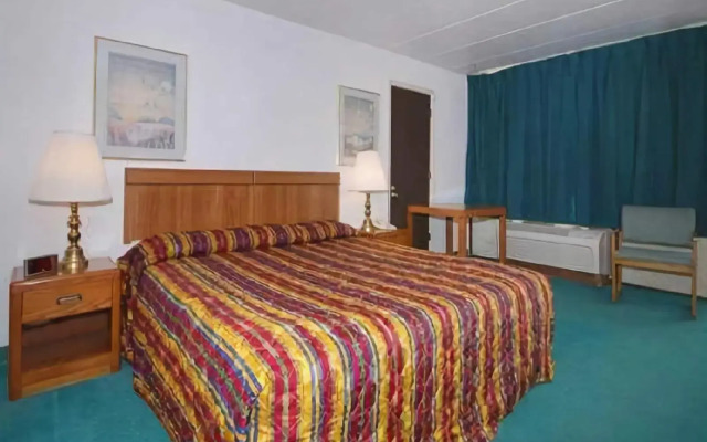 Loyalty Inn Maryville