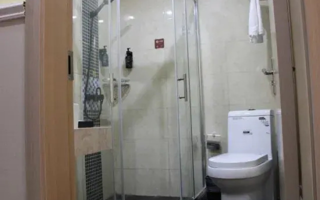 Kaiman Hotel (Yichun No.1 High School Yuanzhou Ancient City)