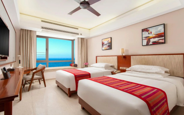 Отель Sanya Seacube Holiday