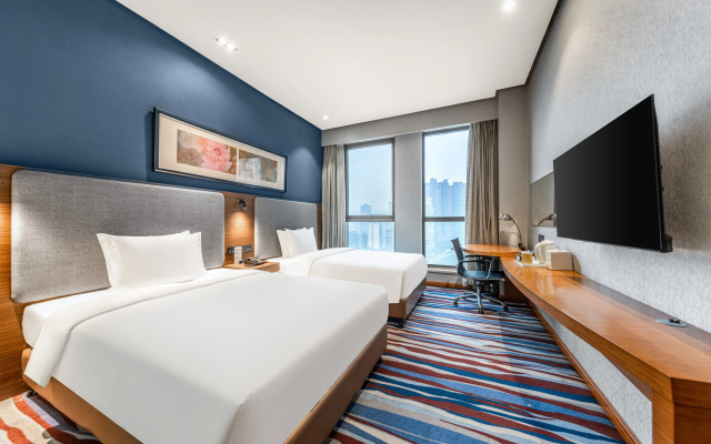 Holiday Inn Express Chongqing Guanyinqiao by IHG