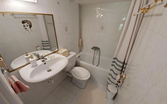 Green tea balcony - quiet cozy apartment - Glyfada