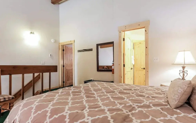 Family Fun Condo Stay for 6!