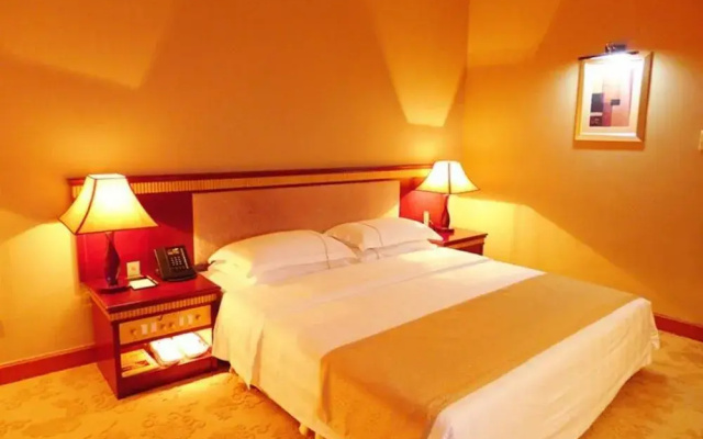 Fu Qing Lan Tian Hotel