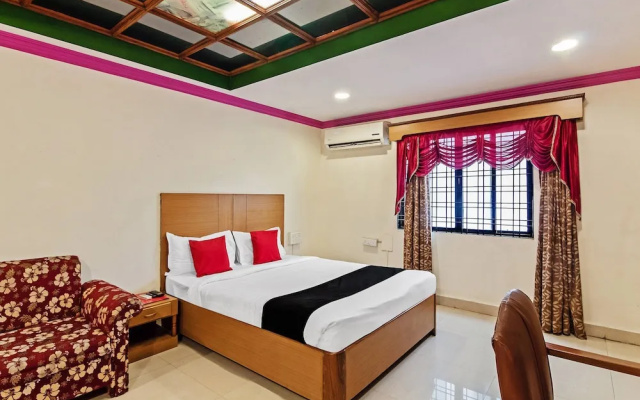 Fabhotel Marjan International