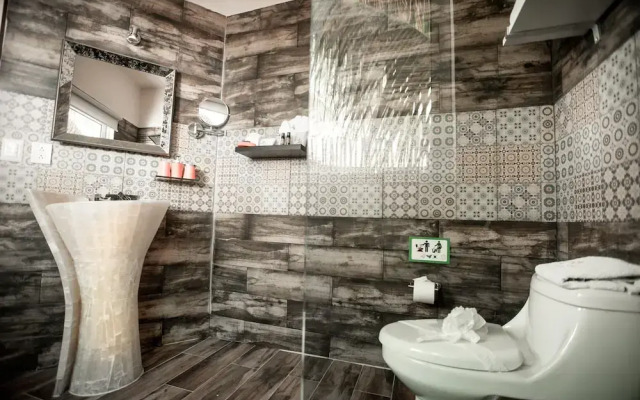 Hotel Paradise Suites