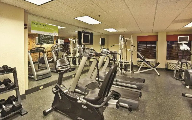 La Quinta Inn & Suites Elkview - Charleston NE