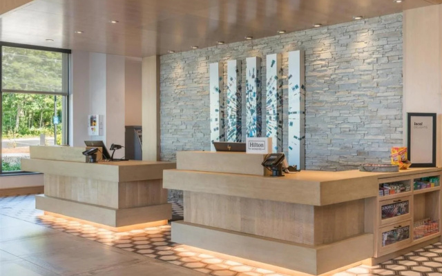 Hilton Garden Inn Boston Canton
