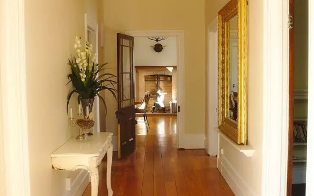 Cambridge Villa