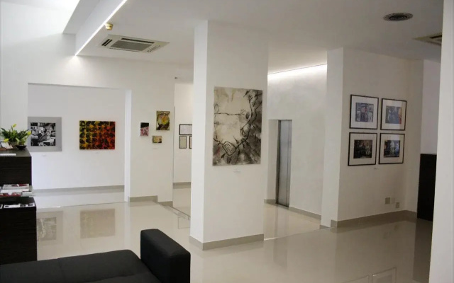 Hotel 38