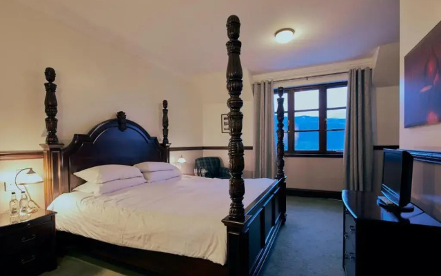 Craigdarroch Hotel