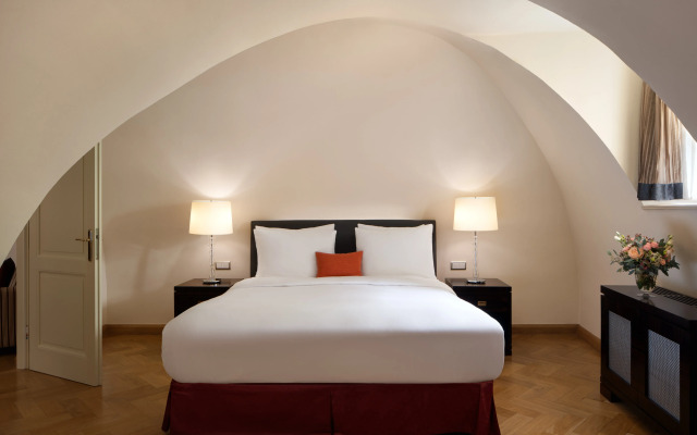 Mandarin Oriental, Prague