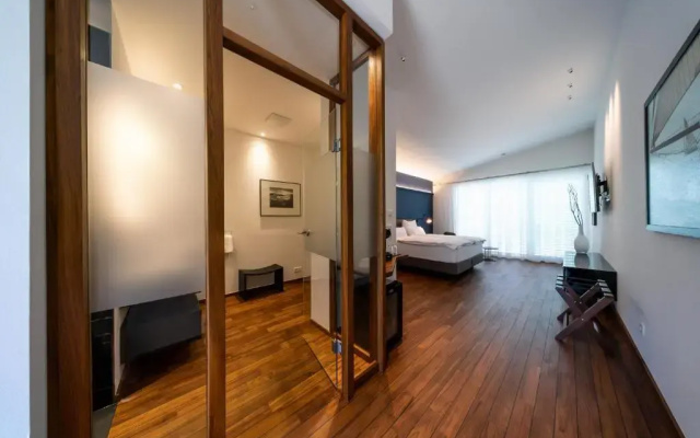 Motelplushotel Biggeseefront