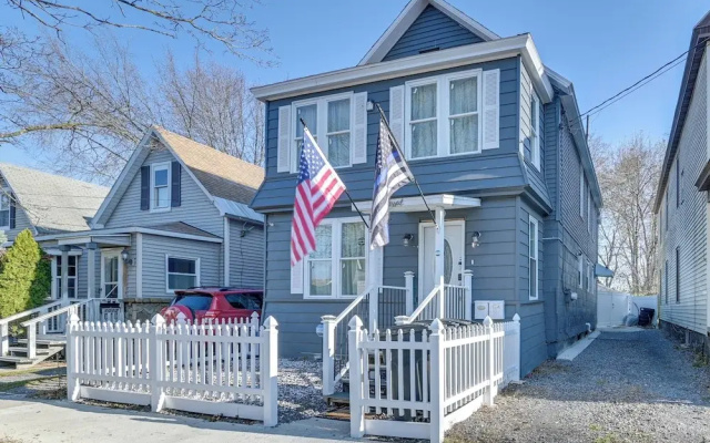 Walk to Local Eats! Updated Schenectady Apartment