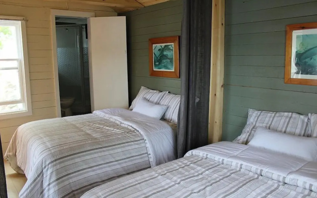 Mashkinonje Lodge