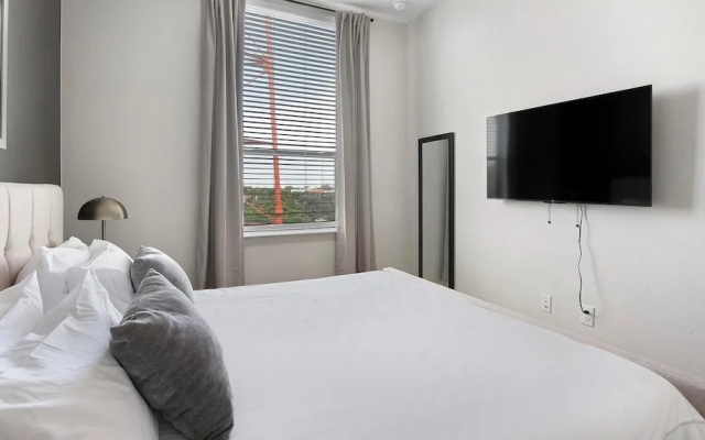 Landing Apartments Near Southtown