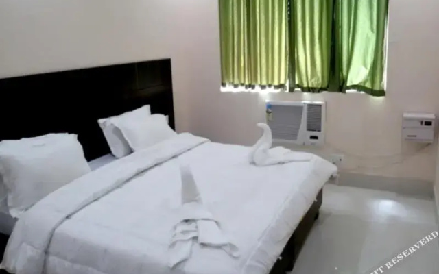 OYO 2974 Hotel Aastha Palace