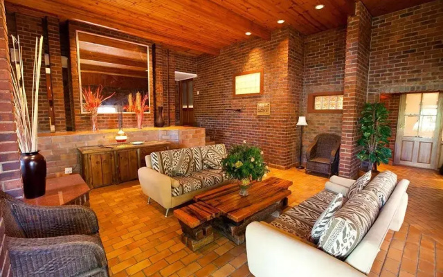 Mohlware Lodge