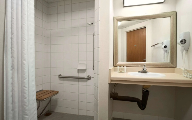 Super 8 by Wyndham Westminster Denver North