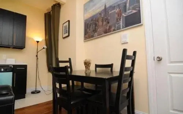 Uptown Central Deluxe